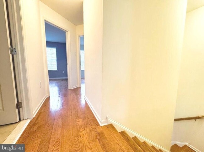 Building Photo - 425 Williamson Ct