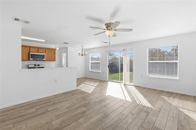 Building Photo - 1109 Mooreland Dr