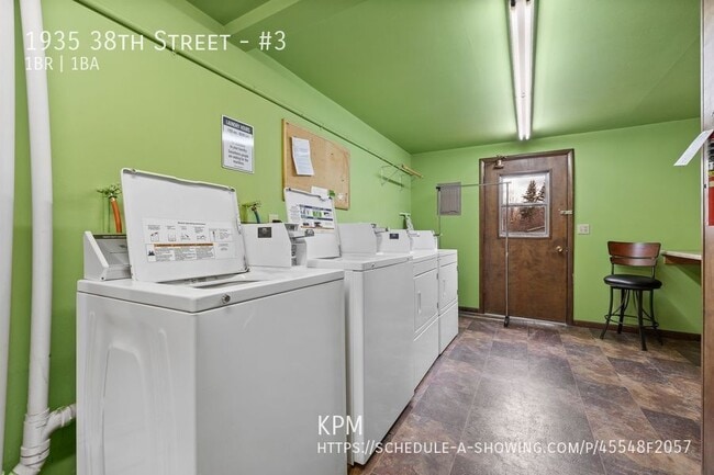 Building Photo - 1935 38th St