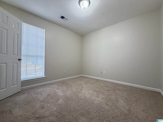 Building Photo - 101 Cambridge Pointe Cir
