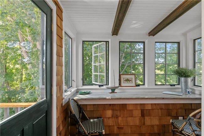 Building Photo - 99 Coggeshall Ave