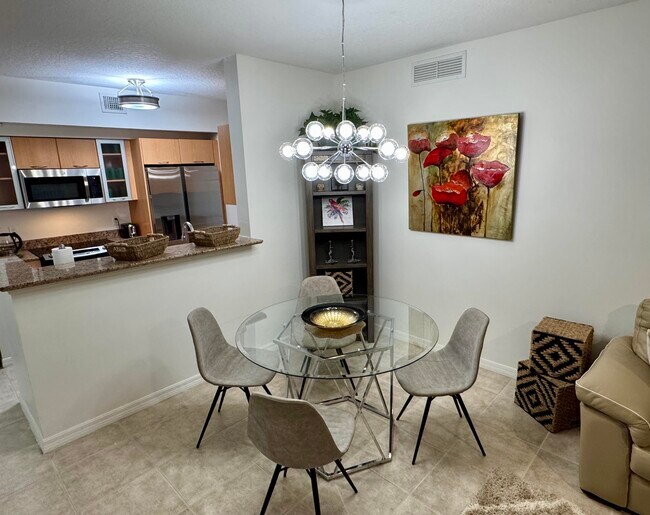 Building Photo - 625 Casa Loma Blvd