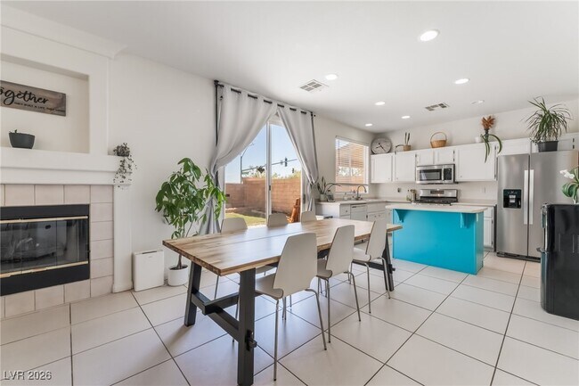 Building Photo - 8179 Palace Monaco Ave