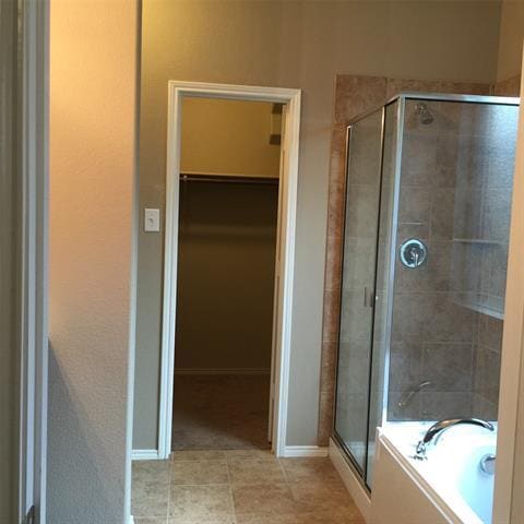 Building Photo - 12220 Walden Wood Dr