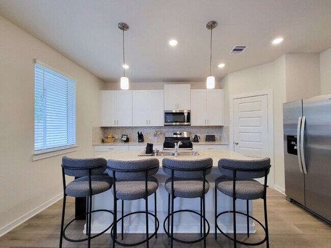Building Photo - 3 Bed Home for Rent in Park Row Village West | Houston TX 77084