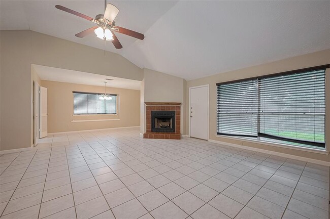 Building Photo - 13126 Kingsmill Dr