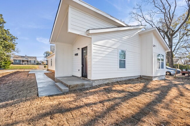 Building Photo - 1373-1375 COOPER ST