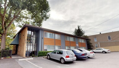 Building Photo - Charlemagne Apartments