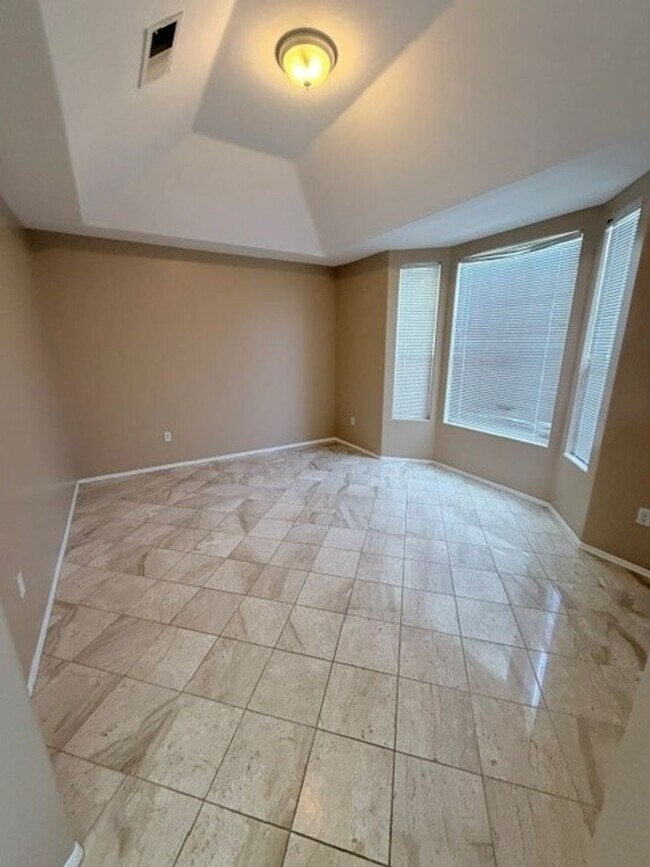 Building Photo - 5009 Glacier Canyon Ct