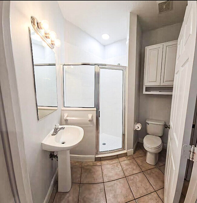 Building Photo - 9947 Perfect Dr