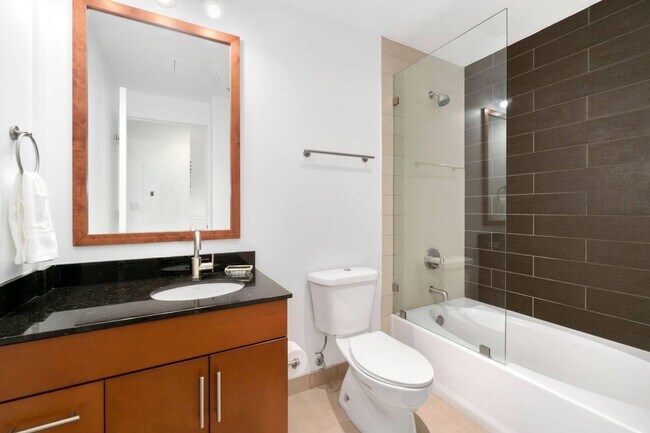 Building Photo - 801 15th St