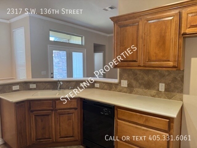 Building Photo - 2317 SW 136th St