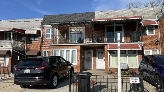 Building Photo - 62-43 69th Pl