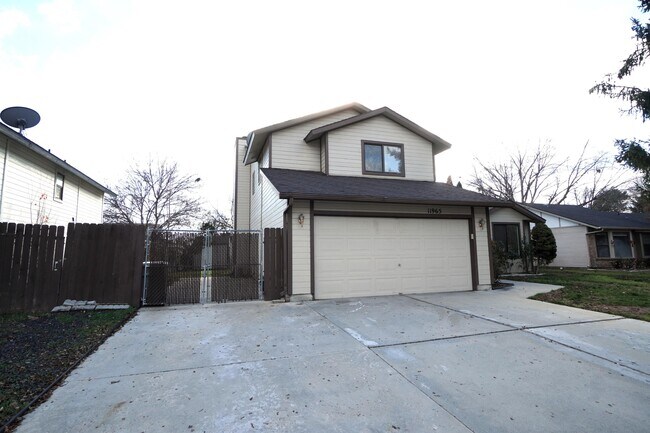 Building Photo - 11965 W Gunsmoke Dr