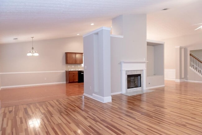 Building Photo - 1159 Simonton Glen Way SE
