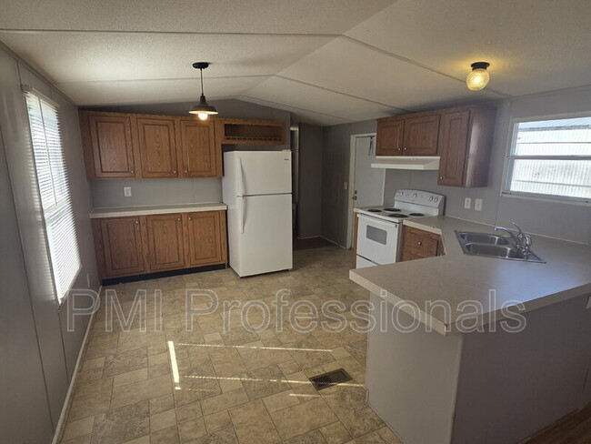 Building Photo - 929 Cranor Rd