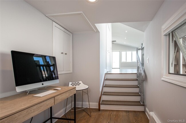 Building Photo - 59 Culross Dr