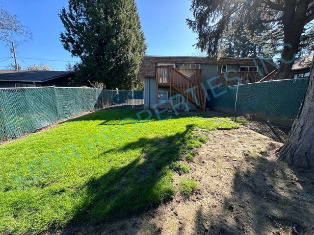 Building Photo - Charming 2-Bed Gem in Gresham – Spacious Comfort with 1.5 Baths & 1029 Sq. Ft.!