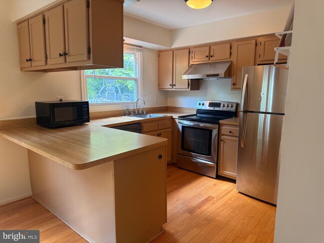Building Photo - 607 Concerto Ln