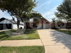 Building Photo - 2716 Watercress Dr
