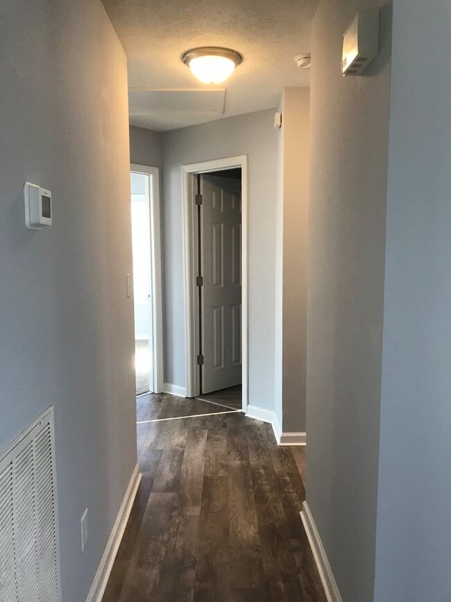 Building Photo - Charming 3 Bed 2 Bath Home In Columbia!