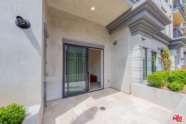 Building Photo - 124 W Colorado St