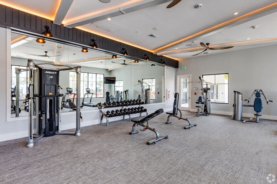 Building Photo - 12420 Rain Strm Ct