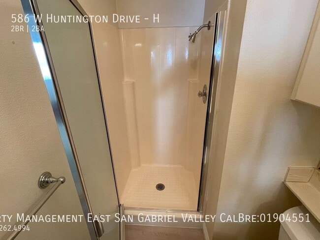 Building Photo - 586 W Huntington Dr
