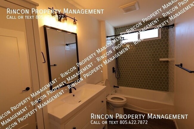 Building Photo - 2452 Manzanita Dr