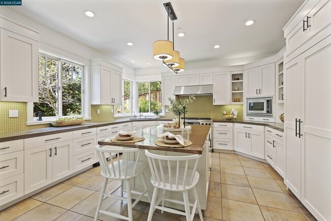 Building Photo - 1754 Reliez Valley Rd