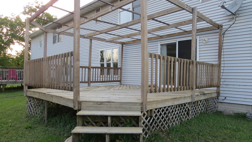 Back Deck - 601 Southwest 4th Street