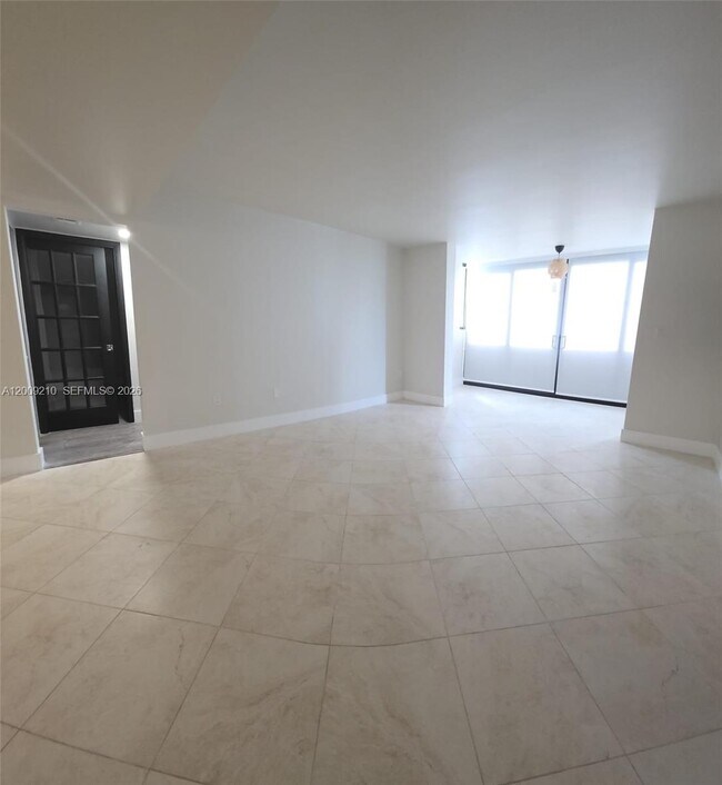 Building Photo - 250 Galen Dr