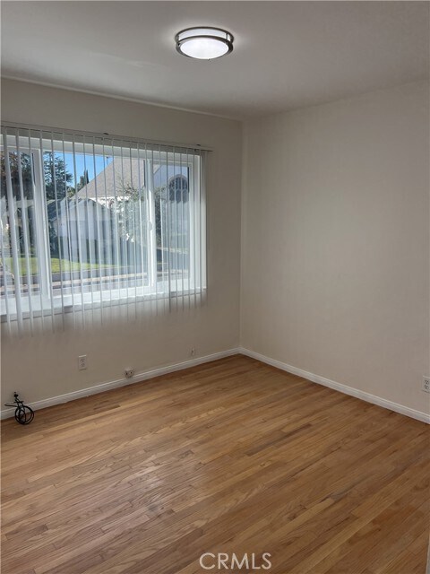 Building Photo - 401 W Grand Ave