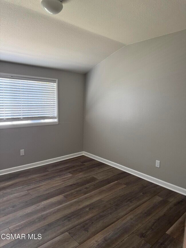 Building Photo - 3429 Henry Dr