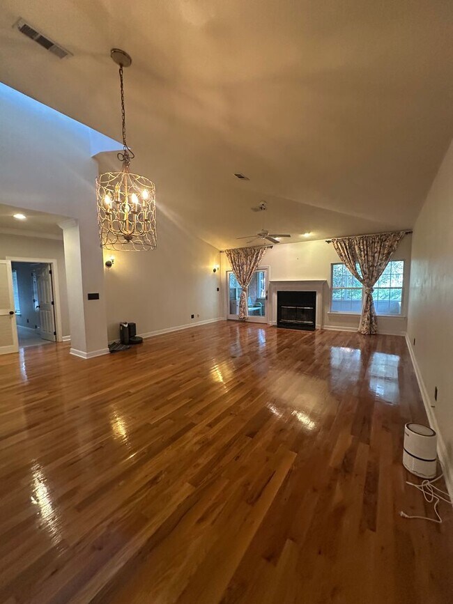 Building Photo - Killearn Pebble Creek HOA Community 2/2 Single family home Available NOW