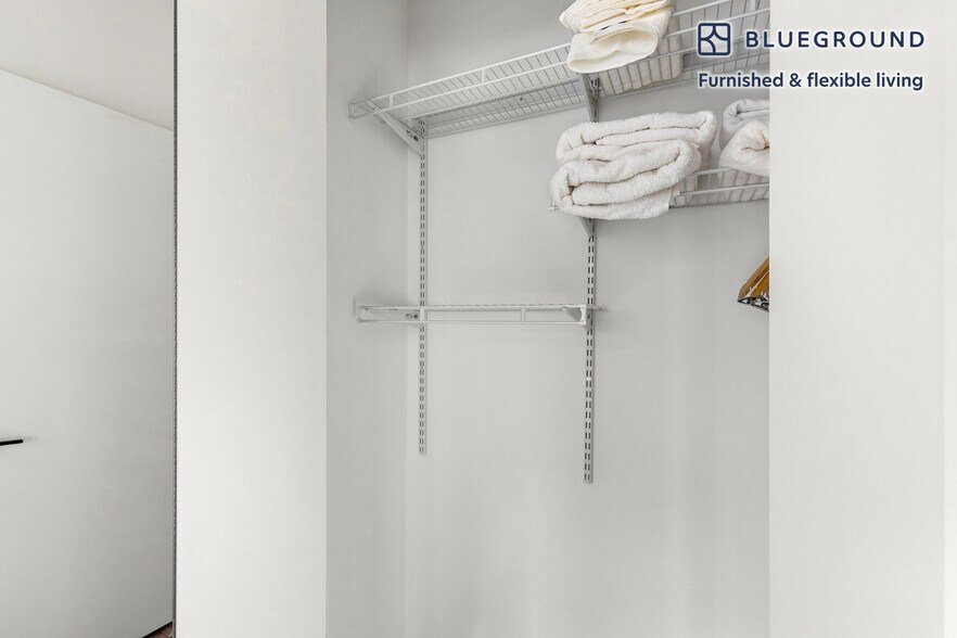 Building Photo - 61 W Erie St