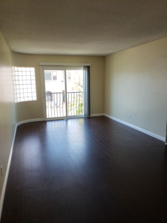 Building Photo - Ocean Elements at Belmont Shore Apartments