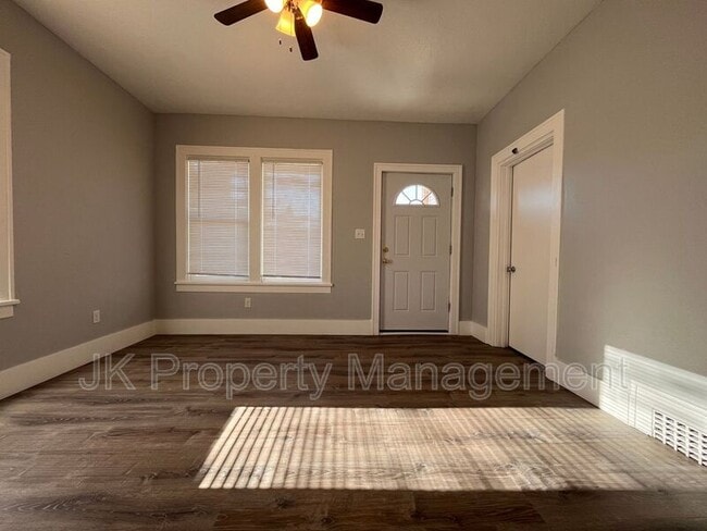 Building Photo - #11 17th Street S