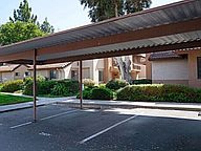 Building Photo - Single Story Condo; ground floor in El Cajon
