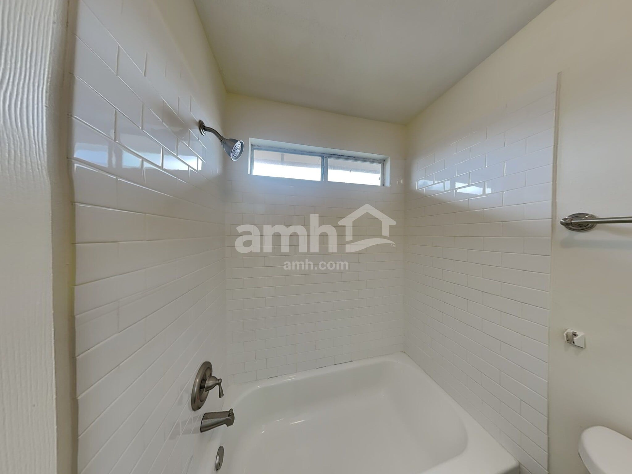 Building Photo - 6027 Coventry Falls