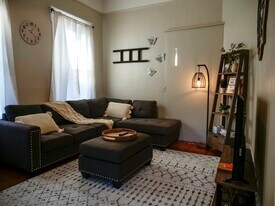 Building Photo - 115 W 36th St