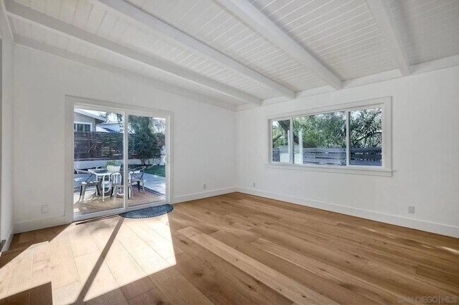 Building Photo - 1311 Crestridge Dr