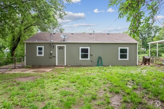 Building Photo - 6543 N East Park View St