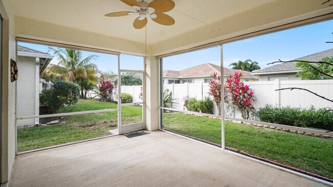 Building Photo - 222 Manatee Springs Way