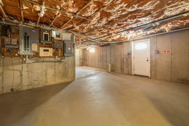 Building Photo - 29 Williston Rd