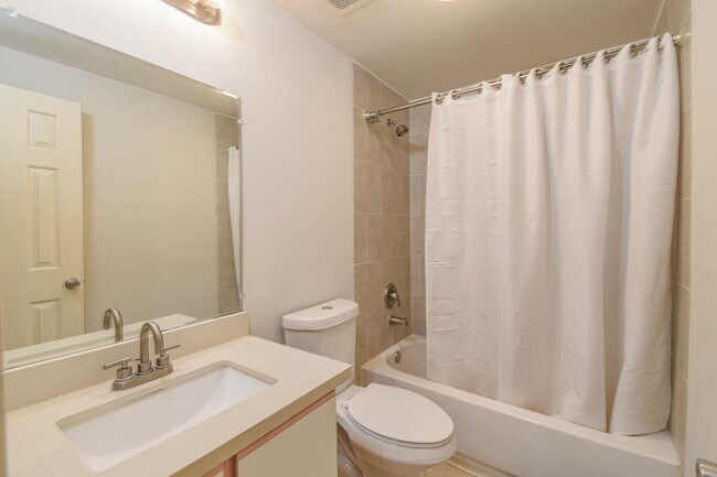 Building Photo - 6289 Wilcrest Dr