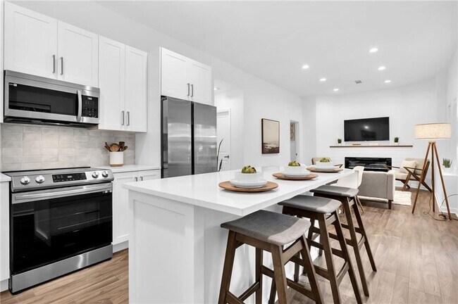 Building Photo - 3882 The Ascent NE