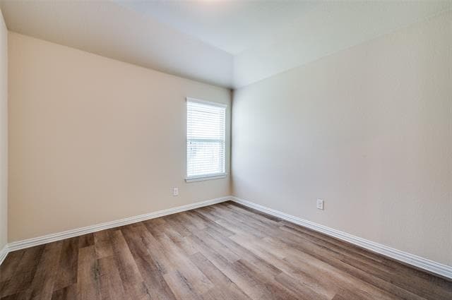 Building Photo - 15917 Alvarado Dr