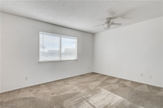 Building Photo - 707 Honeybee Ct
