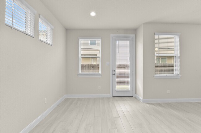 Building Photo - 3109 Cloud Forest Ln